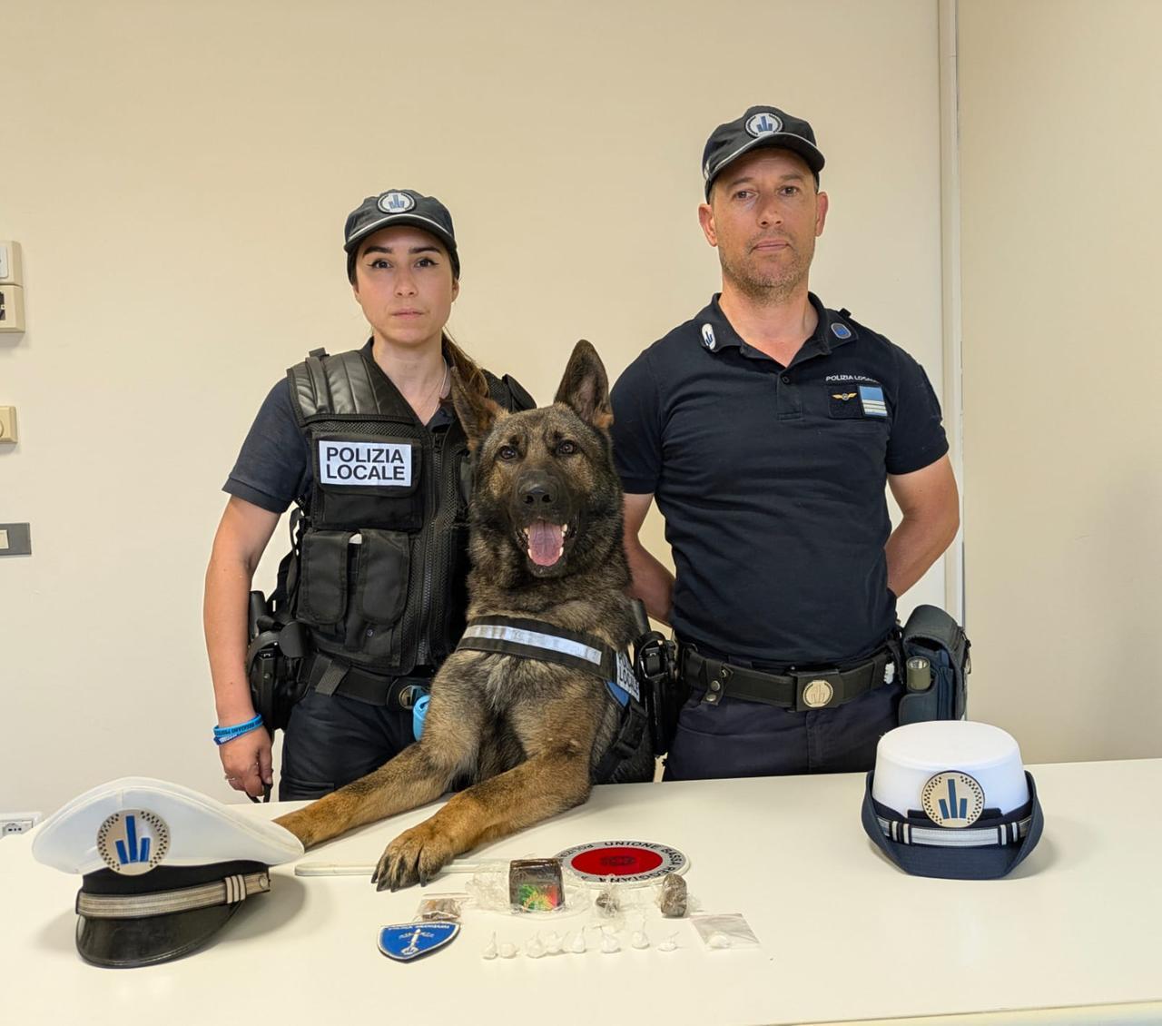 Primo blitz antidroga del cane Argo, che smaschera lo spacciatore