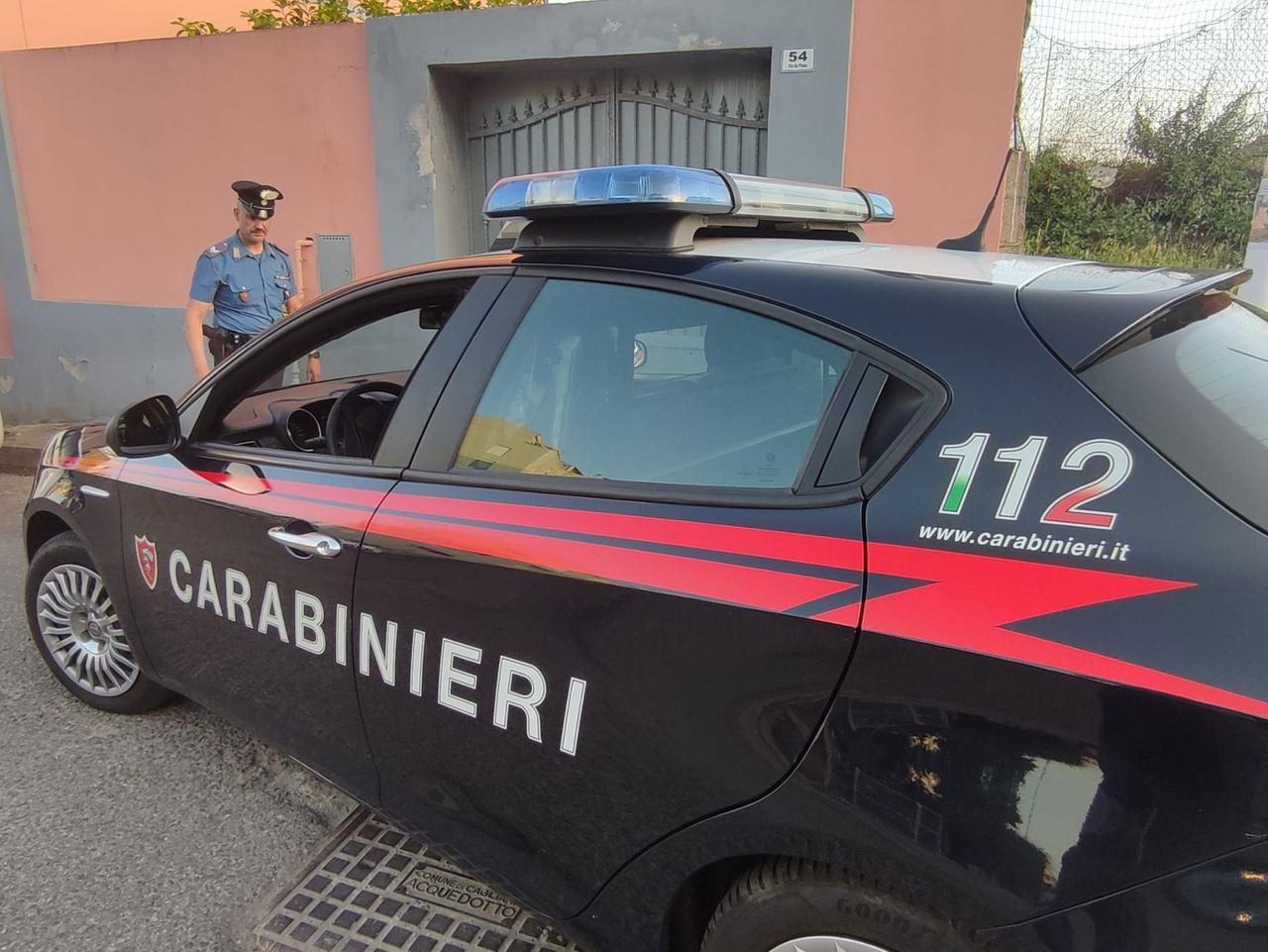 Picchia la compagna, scatta la misura dell’allontanamento d’urgenza