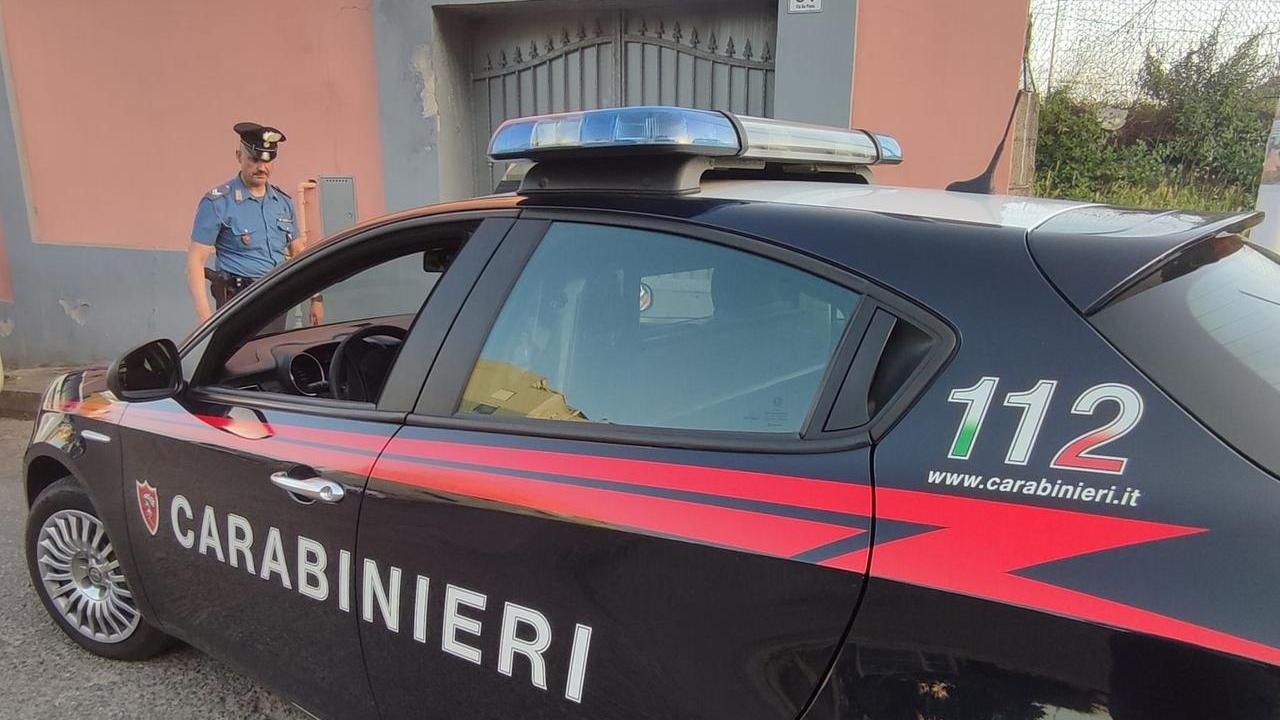 Picchia la compagna, scatta la misura dell’allontanamento d’urgenza