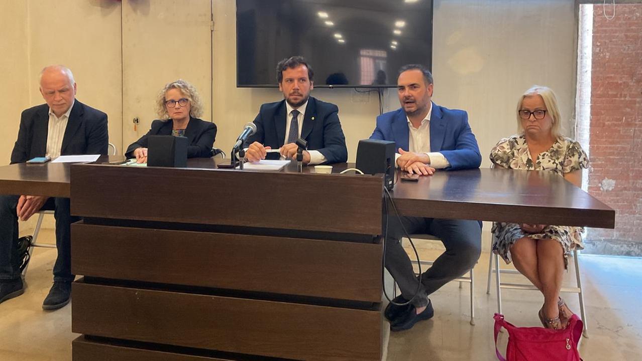 Il centrodestra modenese critica compatto il sindaco Massimo Mezzetti