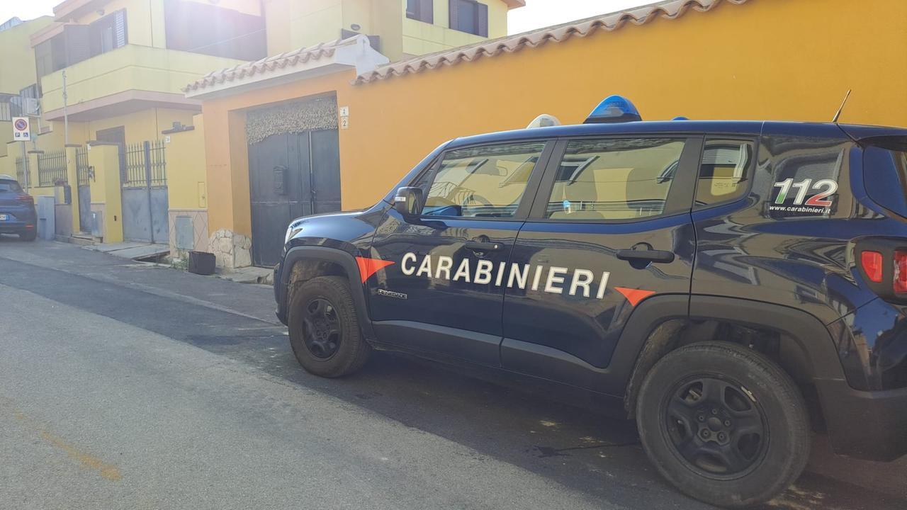 Accoltella ripetutamente il marito: arrestata una 54enne