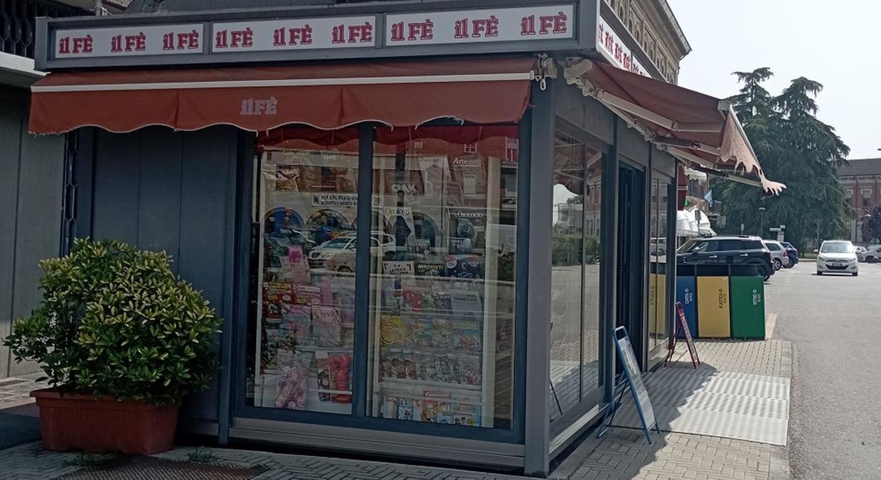 Portomaggiore, l’edicola in piazza riferimento per i lettori