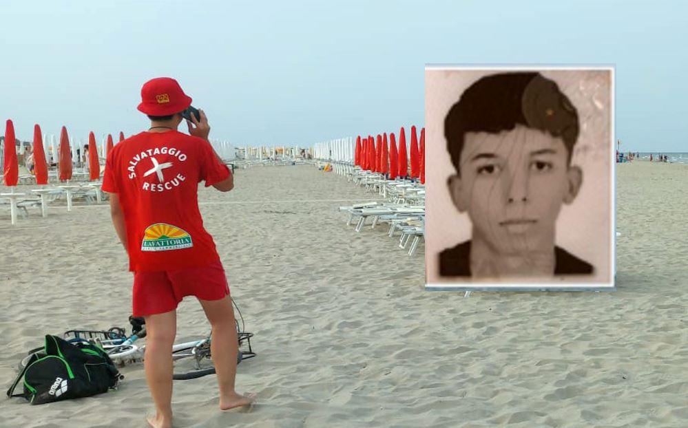 Giovane annegato a Lido Estensi, il sindaco Negri: «Tragedia enorme»