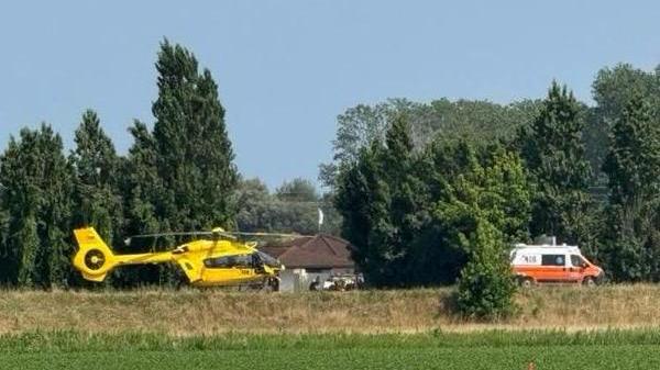 Bambino rischia di annegare in piscina a Lido Nazioni, è grave