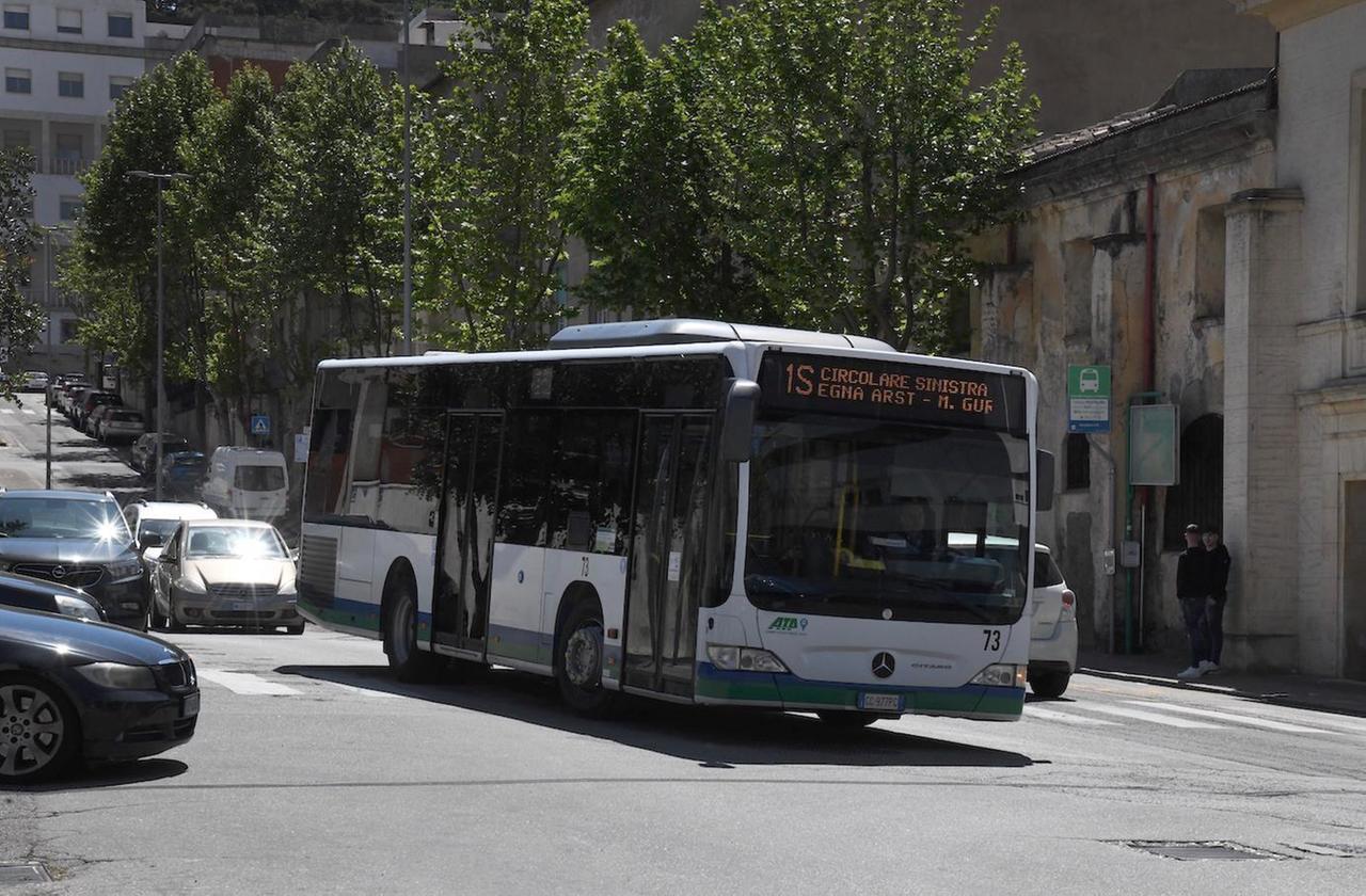 Truffa on line a Nuoro: corse illimitate sui bus per 6 mesi a pochi euro
