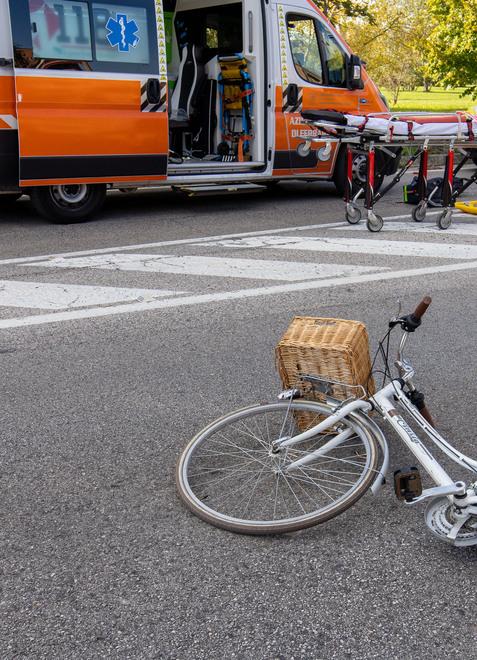 Ferrara, 17enne invalida dopo l'incidente. Reato estinto per l'investitore
