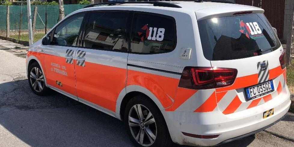 Ferrara, weekend con picchi di soccorsi. Trasporti impennati in dieci anni