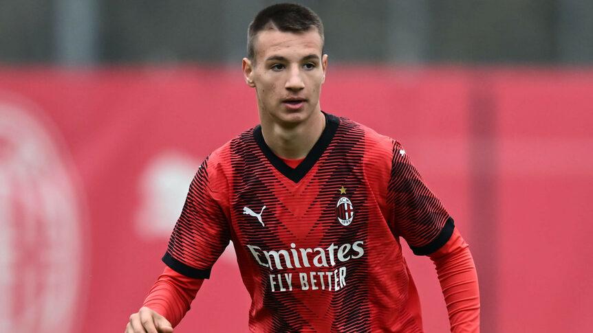 L’asse Apuane-Milano si fa caldo: la Carrarese punta a Camarda
