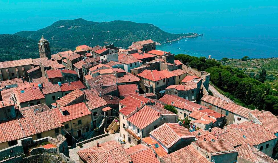 All’isola del Giglio arriva la Libecciata: un festival di libri, letture e narrazioni<br>
