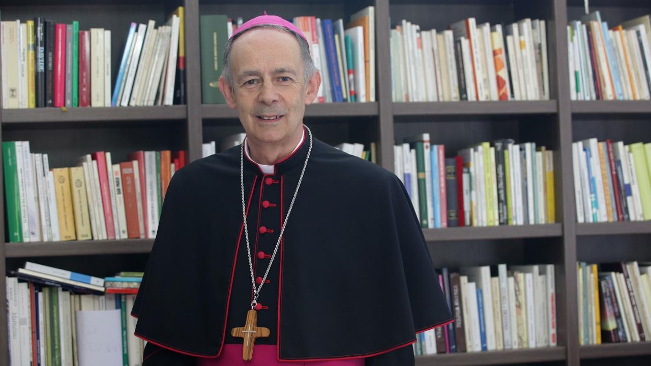 Monsignor Antonello Mura, vescovo di Nuoro e Lanusei