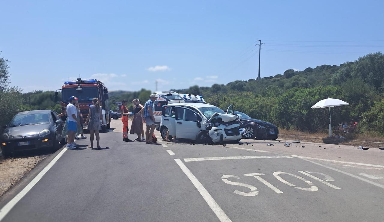 Carambola alle porte di Pittulongu: 10 persone all’ospedale, 6 sono bambini