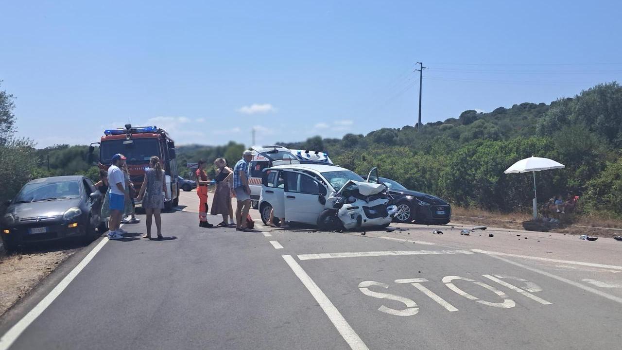 Carambola alle porte di Pittulongu: 10 persone all’ospedale, 6 sono bambini