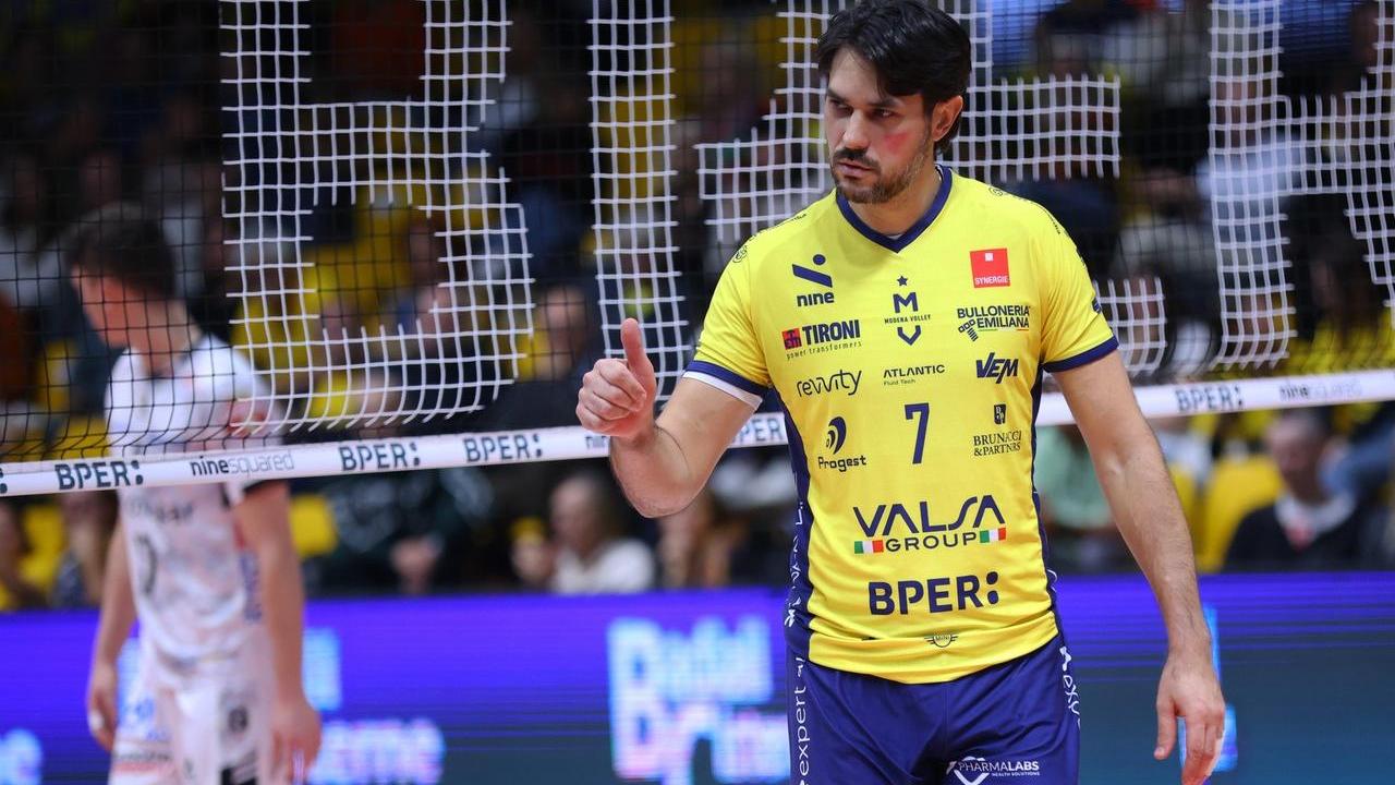Dragan Stankovic saluta Modena