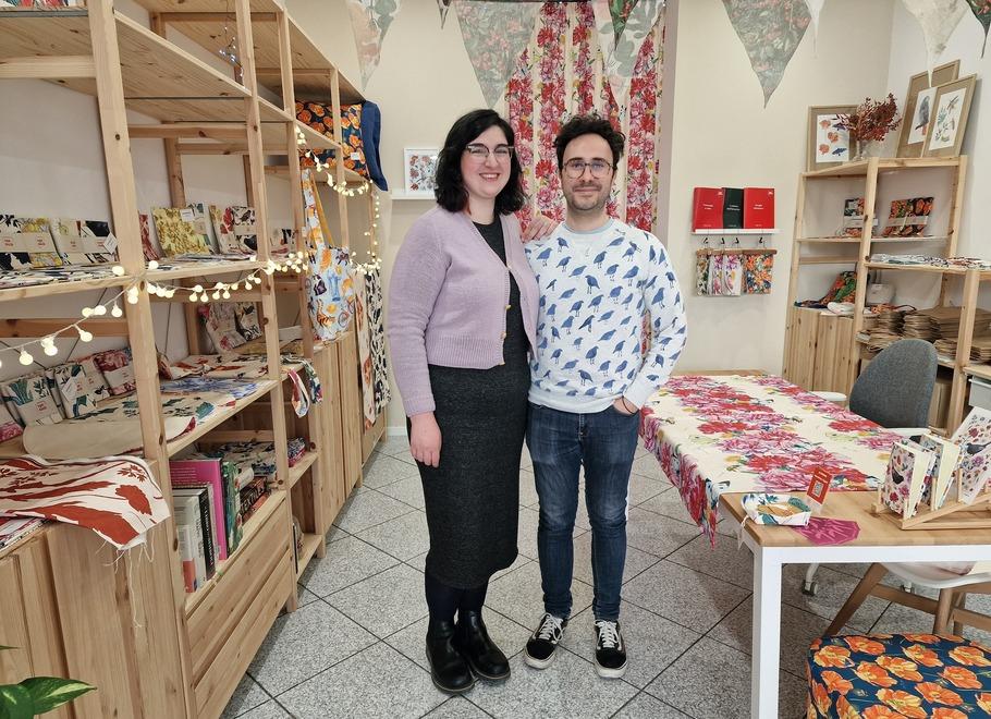 Ferrara, sorrisi da mettere in casa: ecco gli arredi di "Versicò"