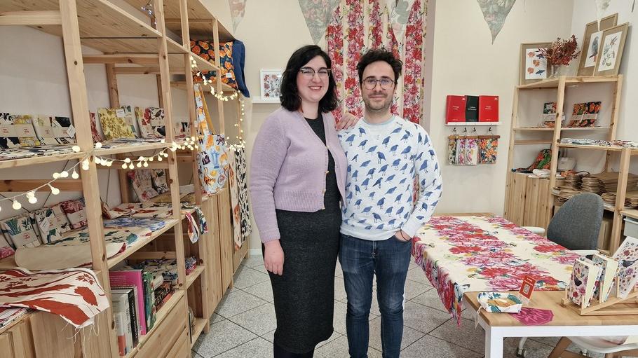 Ferrara, sorrisi da mettere in casa: ecco gli arredi di "Versicò"