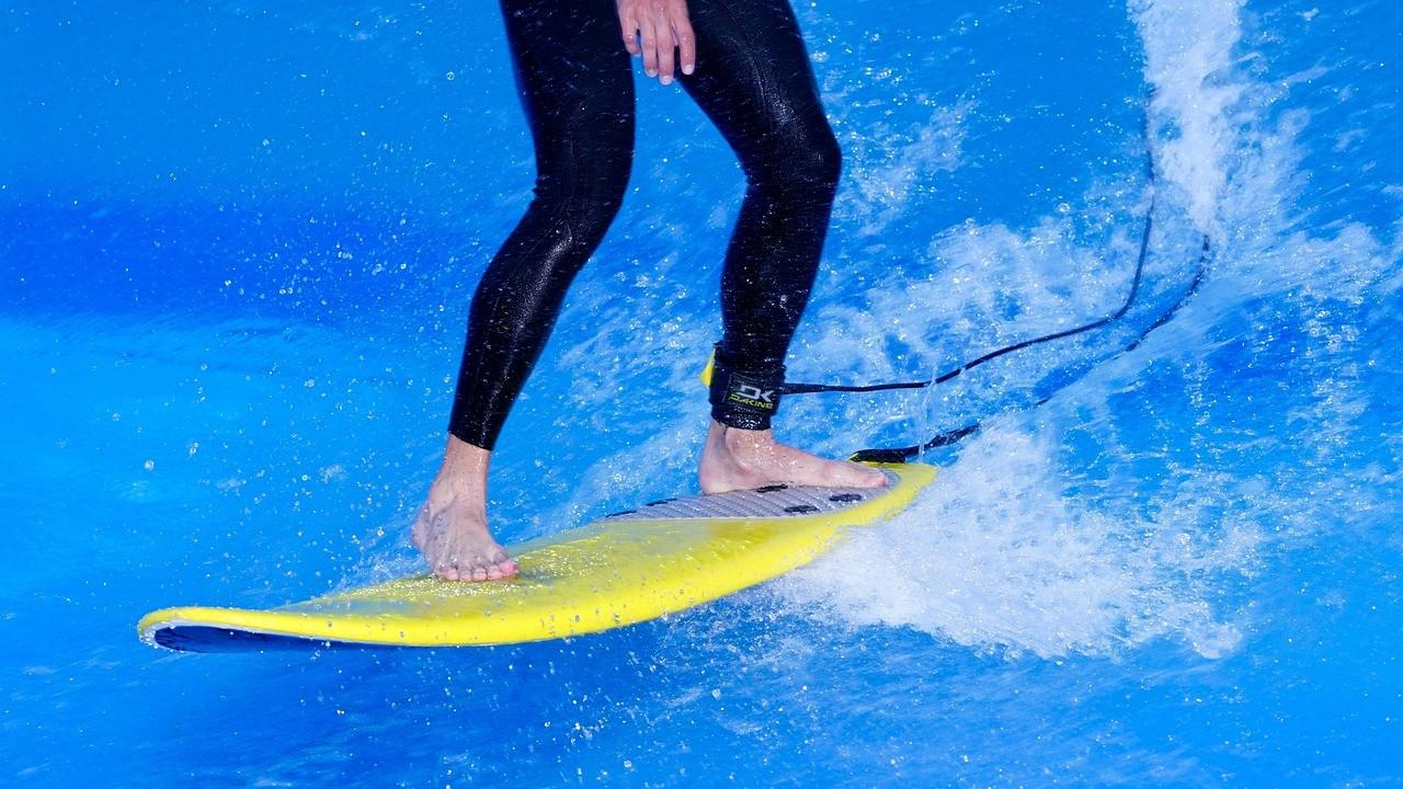 Violentata dall’istruttore di surf