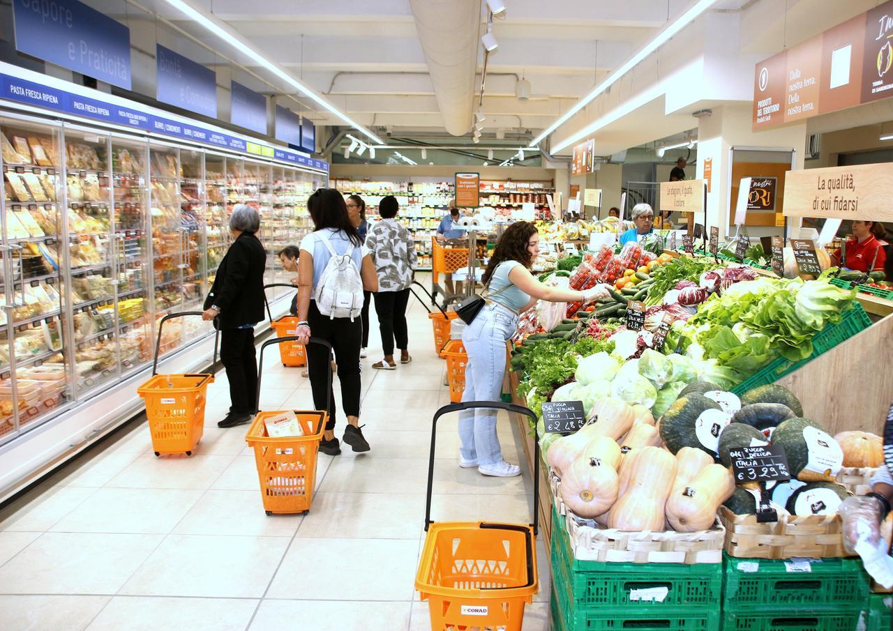 
	Un supermercato Conad di Sassari

