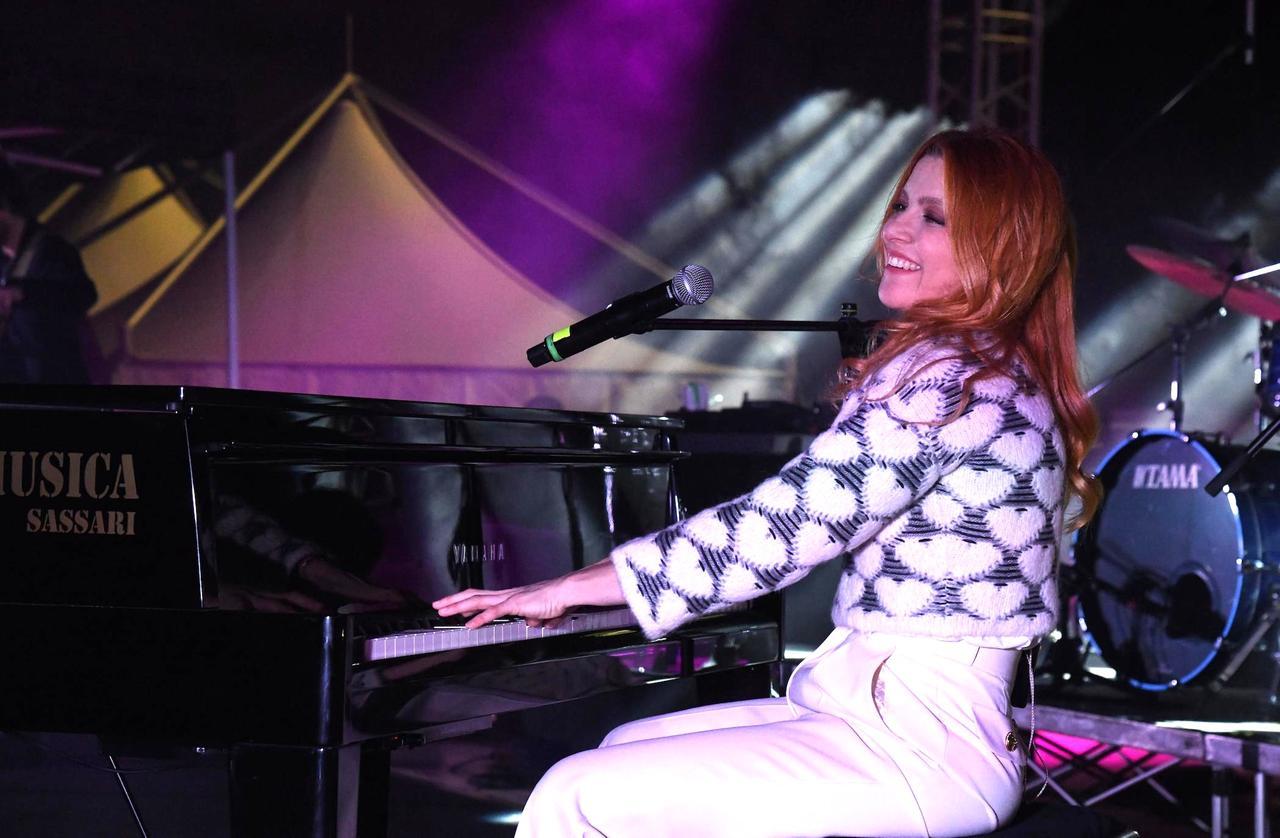 
	Noemi in concerto

