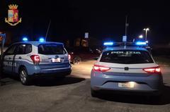 Scappano all’alt e accelerano: inseguiti ad alta velocità