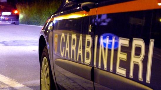 Reggio Emilia, ferito a coltellate in strada: indagini dei carabinieri