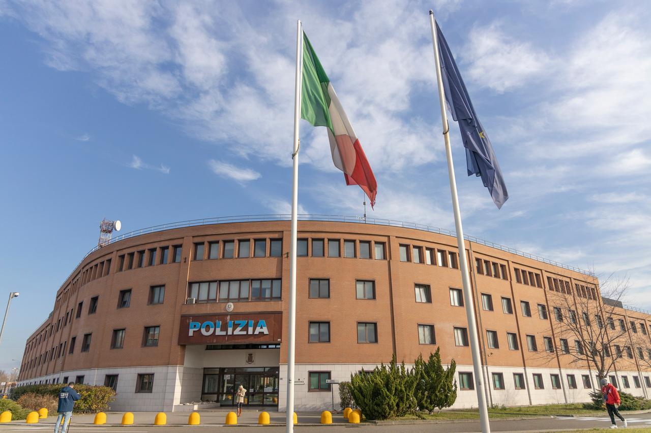 
	La Questura di Modena


