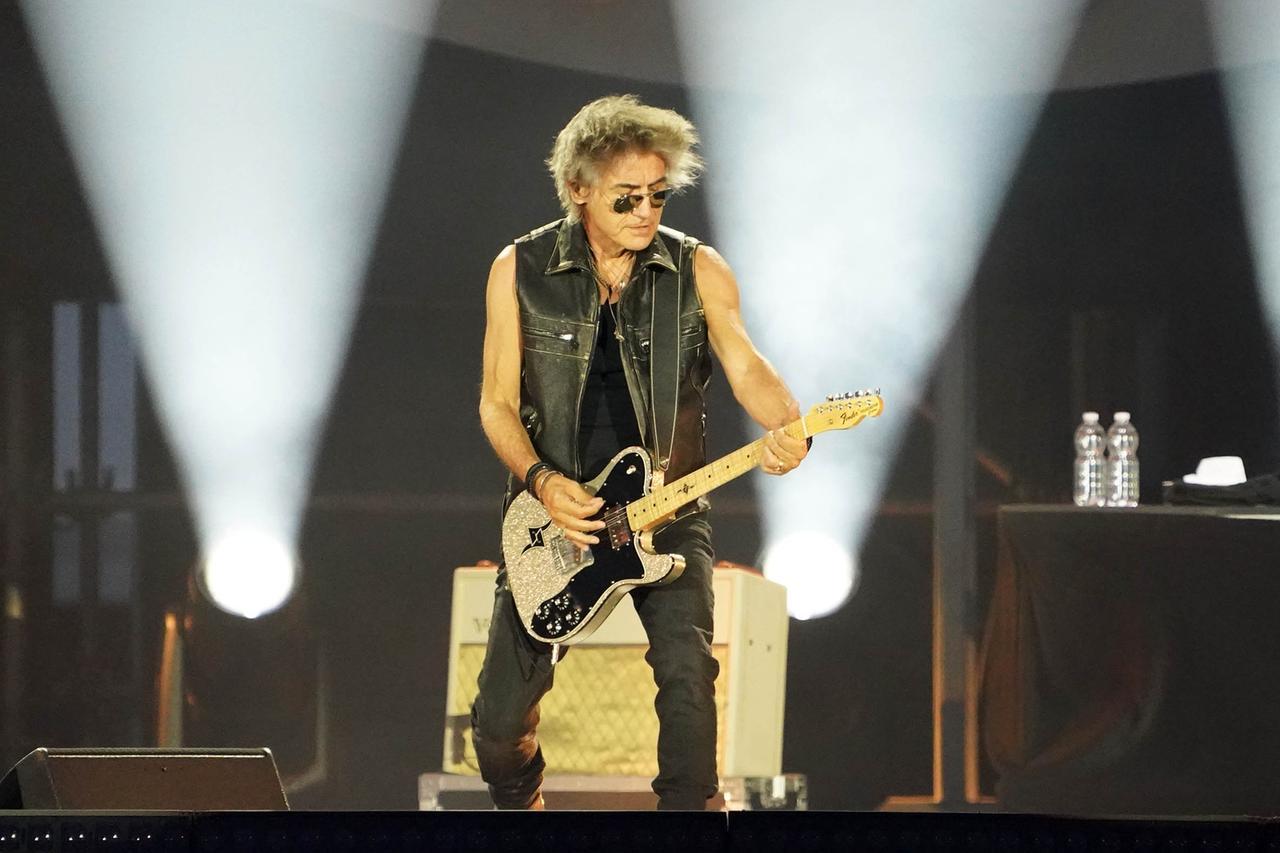 Dopo Campovolo, “Certe notti”  a San Siro e poi il tour europeo di Ligabue
