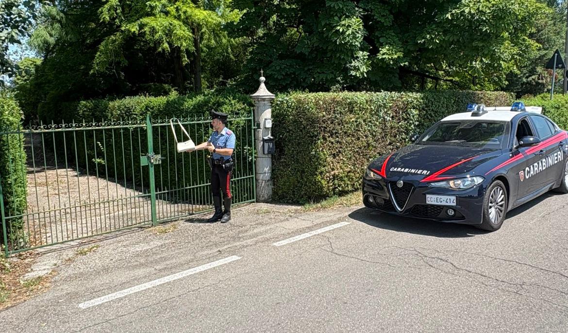 Rubano la borsa dal treno Alta Velocità, i carabinieri la ritrovano a Reggio Emilia grazie ai Gps