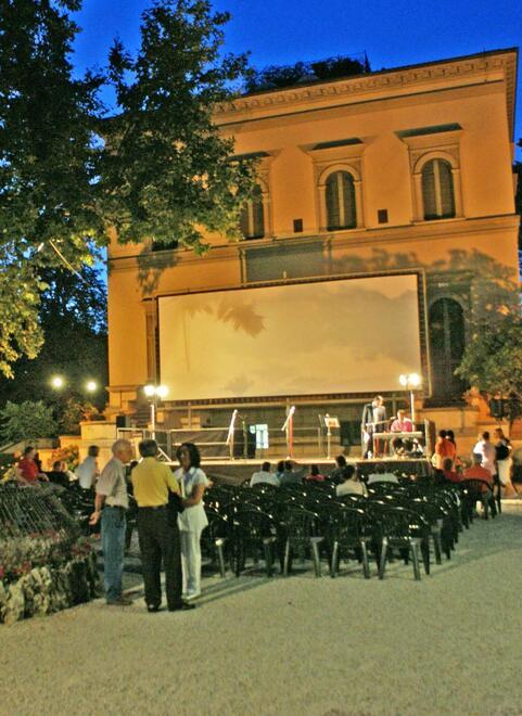 Monsummano, il cinema all’aperto torna a Villa Martini. Primo film il 5 luglio