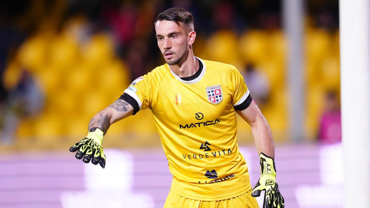 Il portiere Andrea Zaccagno