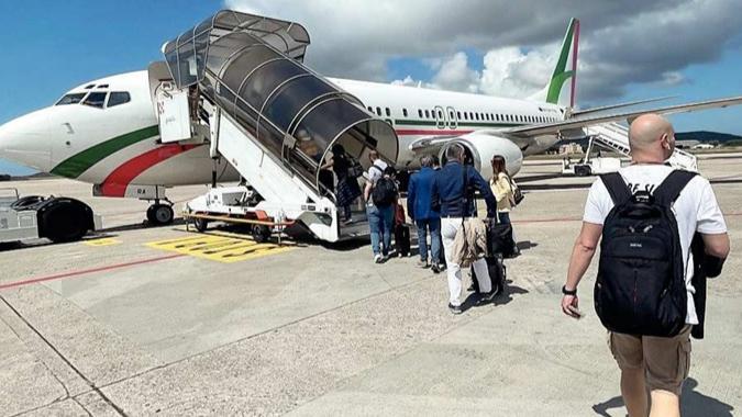 Viaggiare in aereo è sempre più costoso
