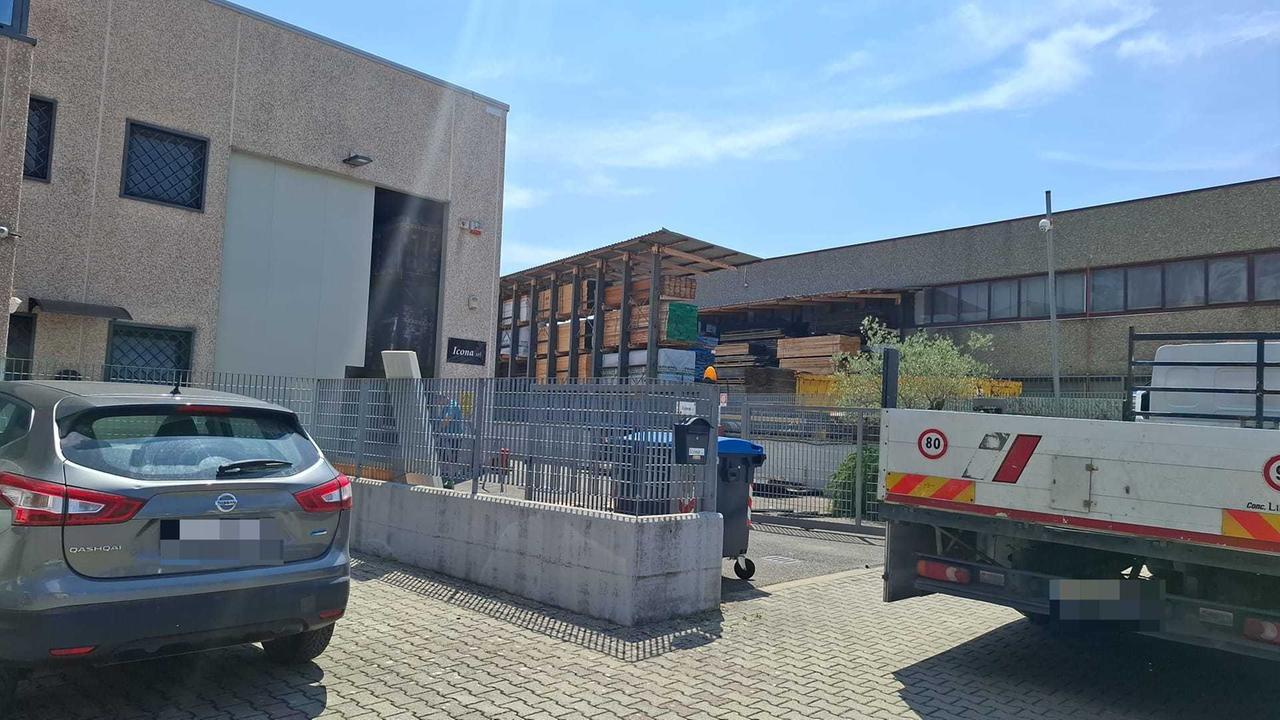 Pistoia, furto di cosmetici alla Icona srl in via Mariotti