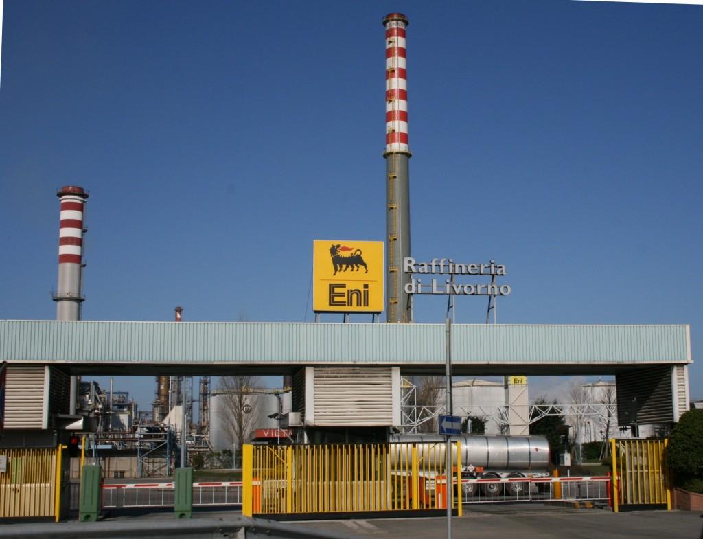 Raffineria Eni, si cambia