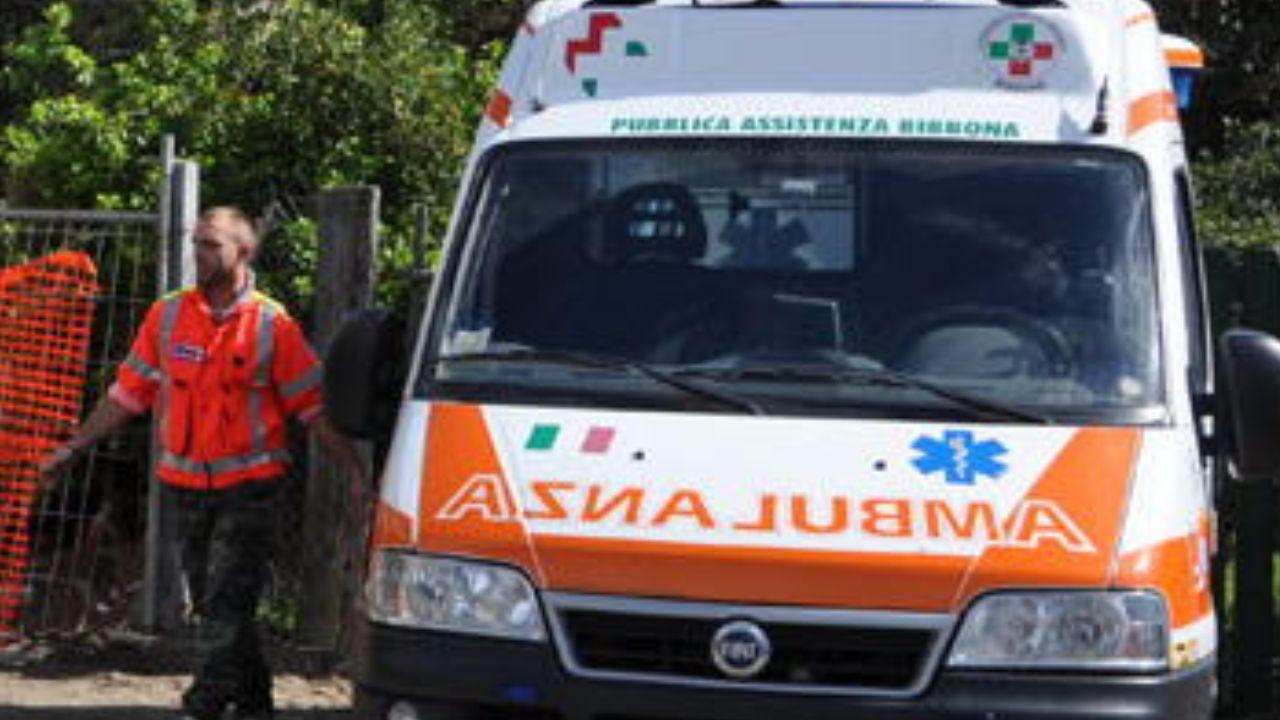 Un’ambulanza della Pubblica Assistenza di Bibbona (Foto d’archivio)
