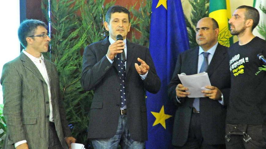 Al microfono Riccardo Andreini