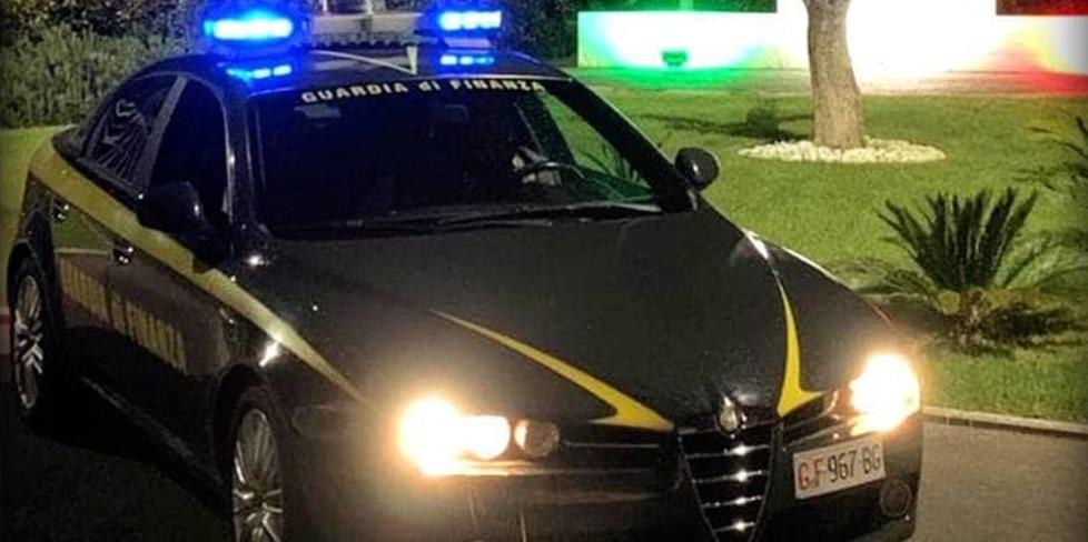 Piombino, rincorre e ferma il ladro in strada: cosa è successo in via Montelupinaio
