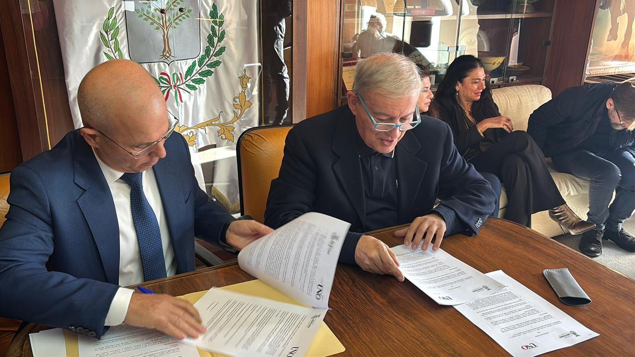 
	Gian Valerio Sanna (a destra nella foto) confermato&nbsp;presidente del Consorzio Universitario Uno

