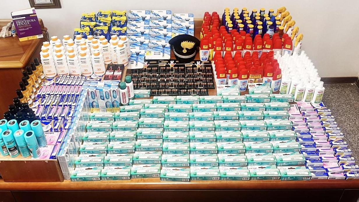 Il bottino recuperato dai carabinieri