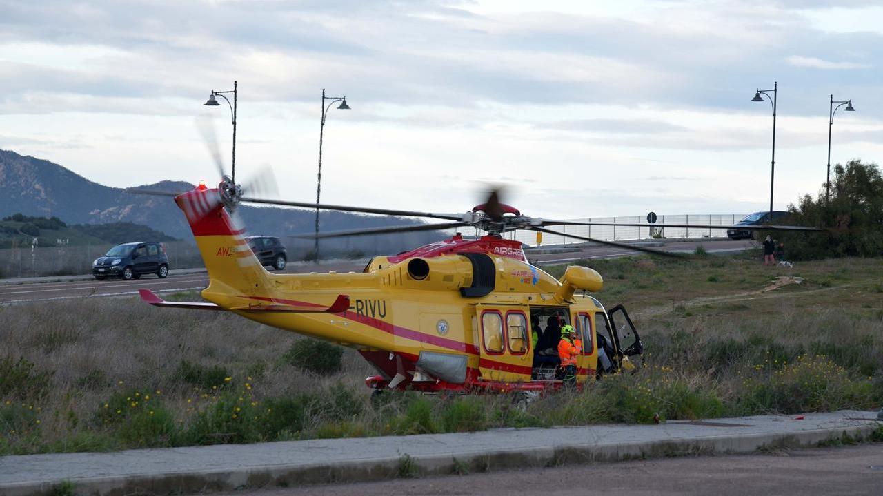 Elisoccorso, trasporti non urgenti fuori dall’isola: «Inaccettabile»