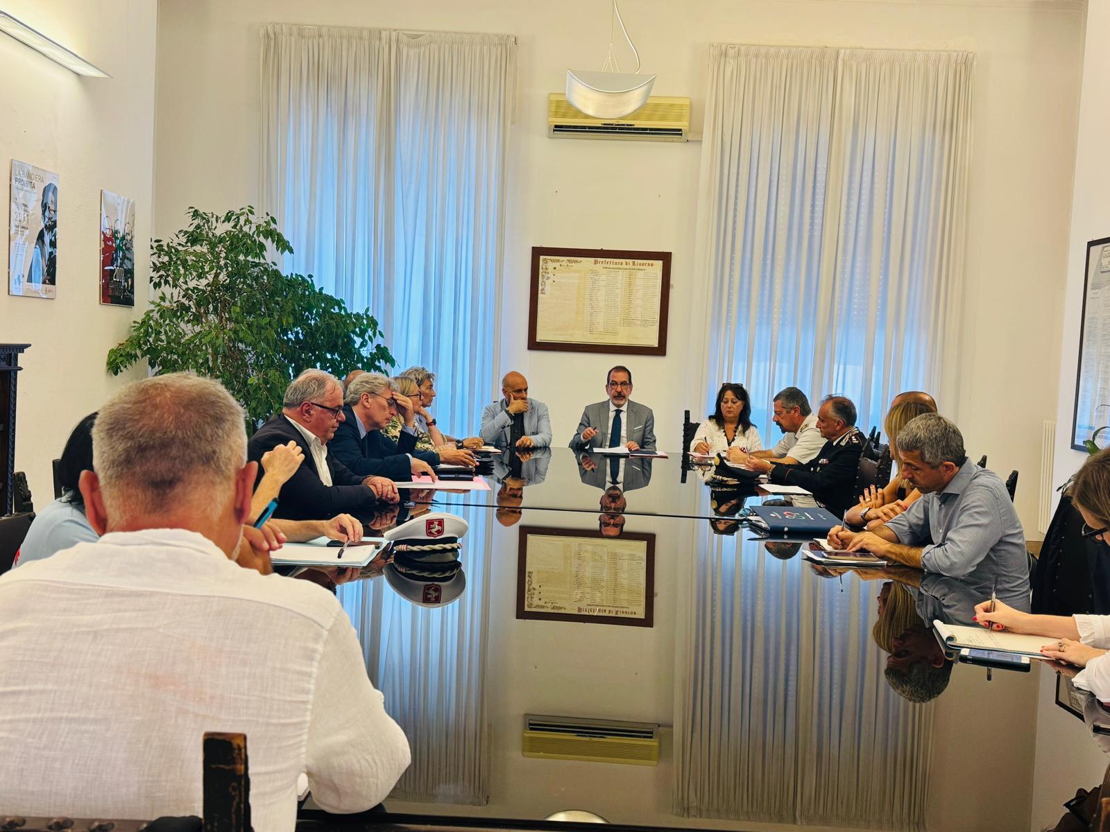 Il tavolo in prefettura