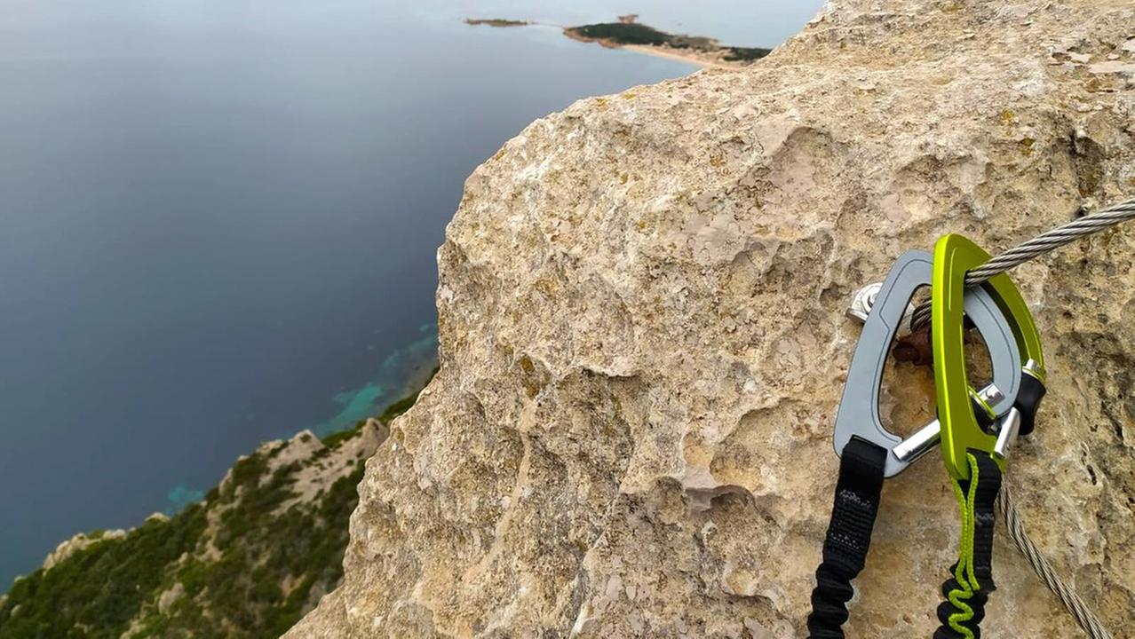 Olbia, Nizzi in consiglio comunale: «A Tavolara non si può salire»
