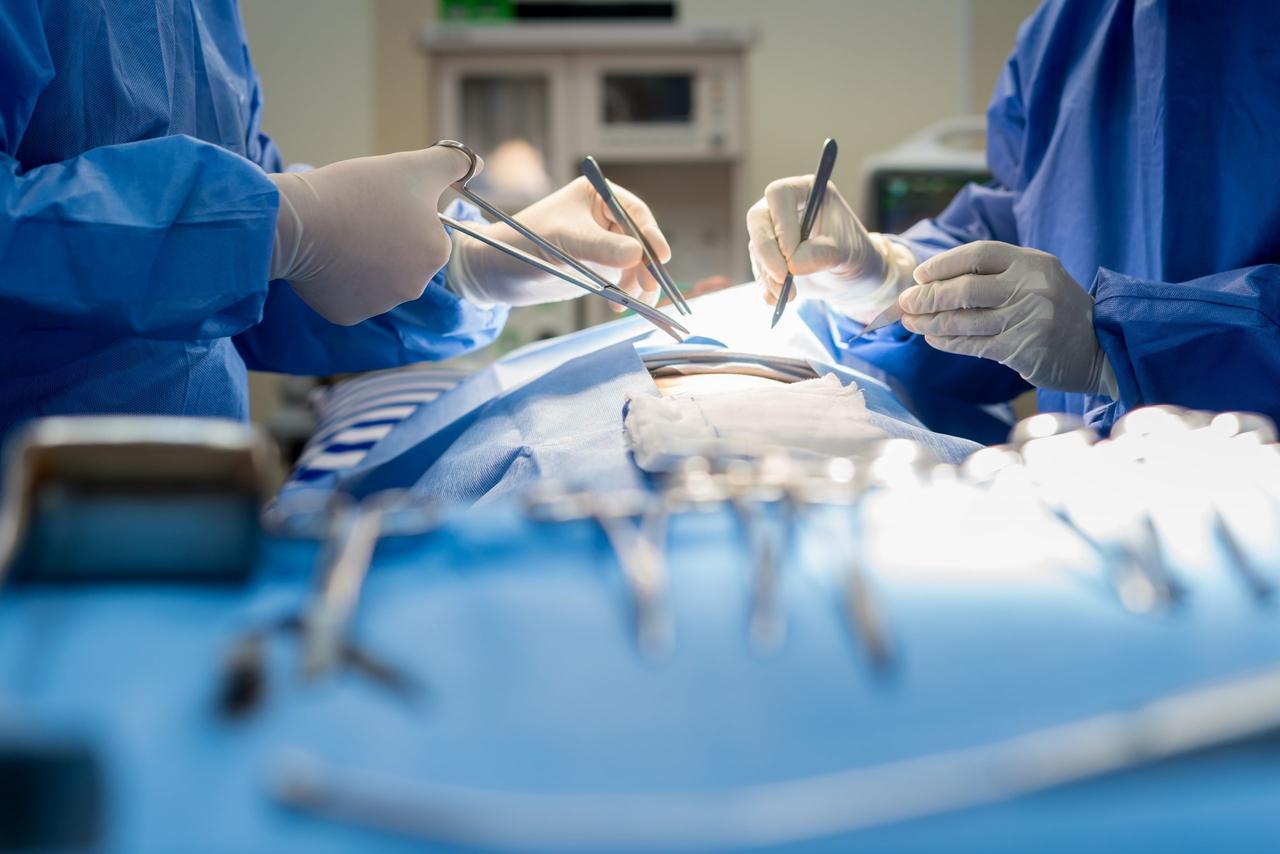 Medici assolti per la morte di un paziente. La vedova: non c’è giustizia