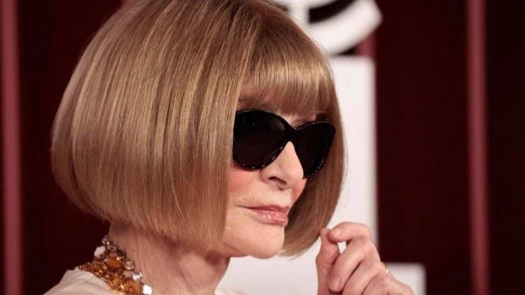 La fine di un mito: Anna Wintour lascia la guida di “Vogue” dopo 37 anni