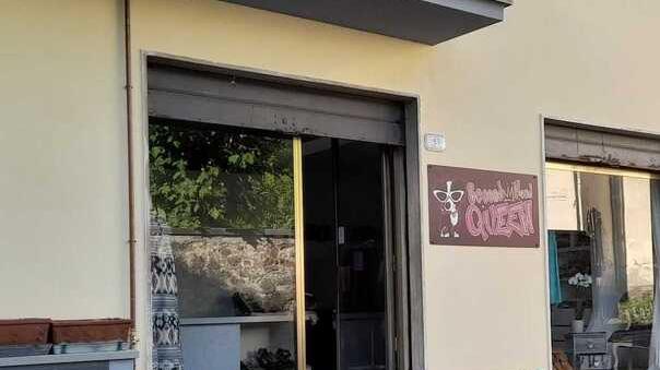 Gavinana, a 25 anni apre un negozio di abiti riciclati
