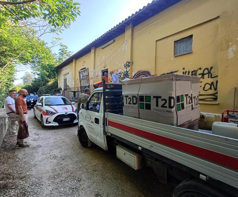 Casa Firenze, fine di un’indecenza: la rinascita parte dal volontariato