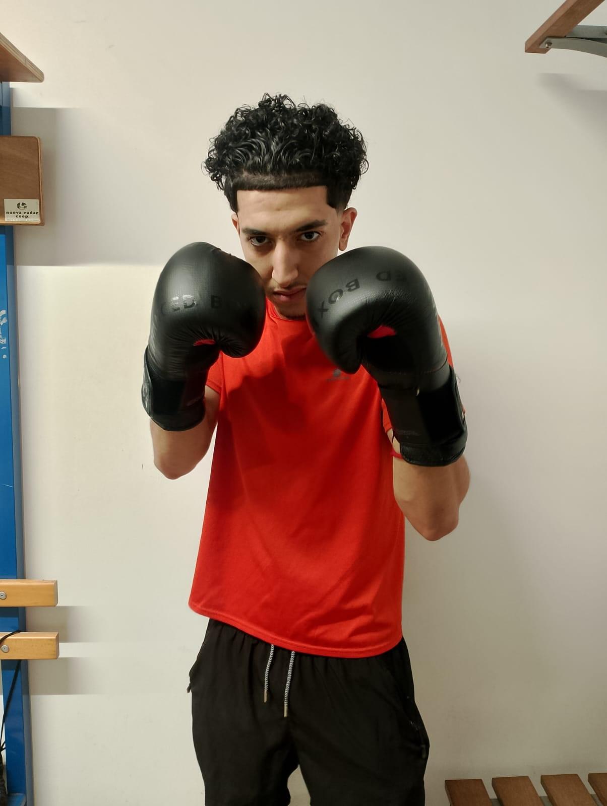 Yassine e gli altri giovani pugili che si allenano con l’Olmedo grazie alle borse di studio Immergas
