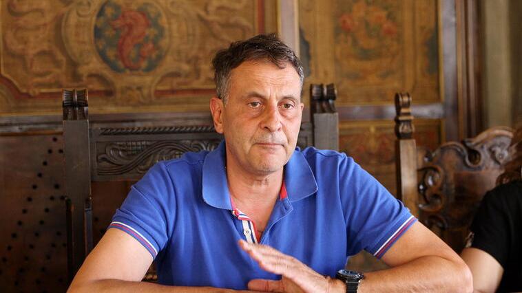 Va in prescrizione il reato di omesso versamento degli oneri per l’ex sindaco di Pescia Giurlani