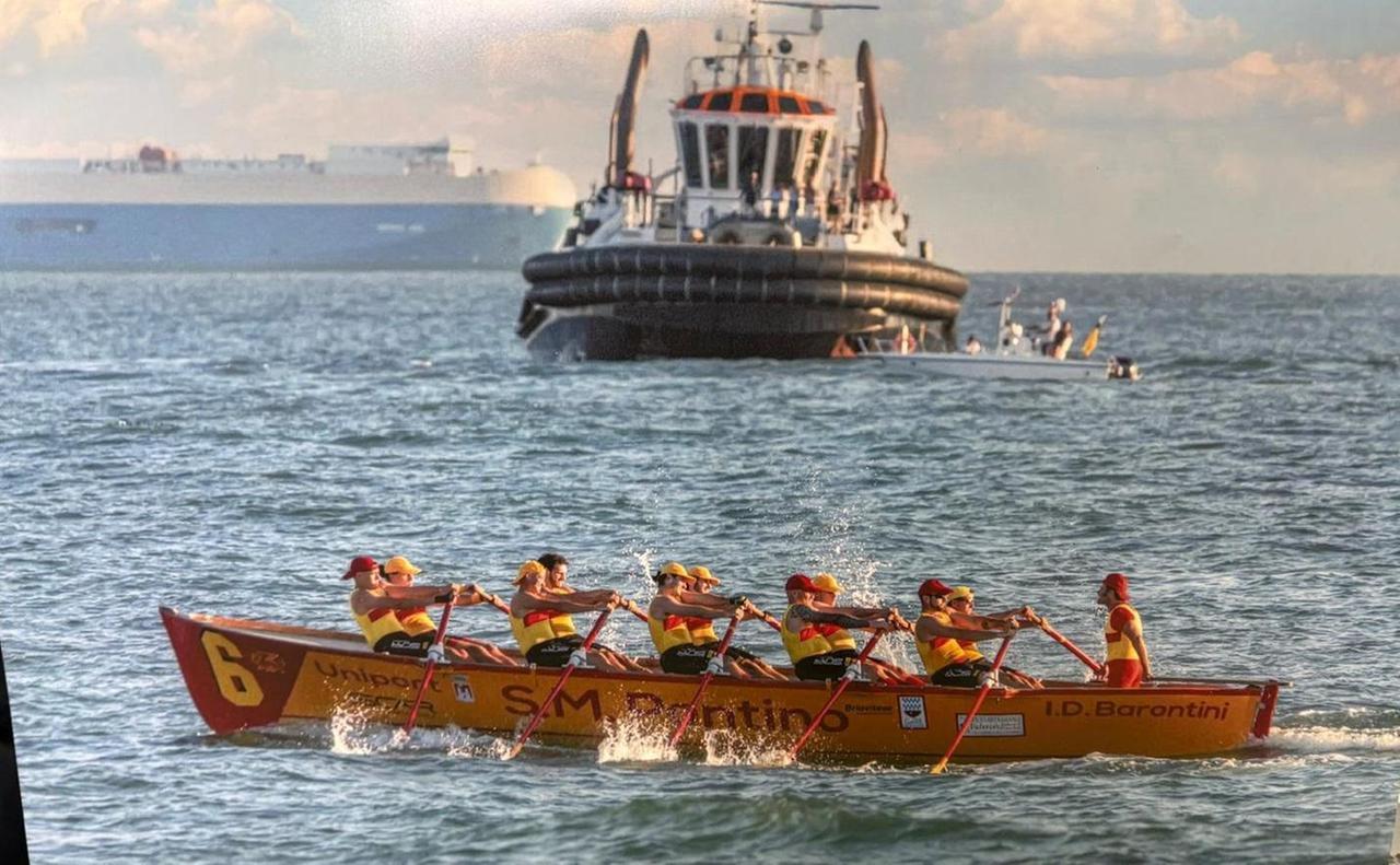 Livorno e il suo Palio Marinaro. Al via l'edizione 99