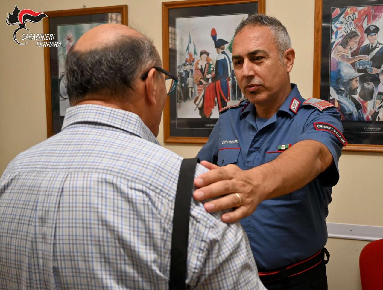 Falso maresciallo tenta di truffare un 68enne, colpo sventato a Cento