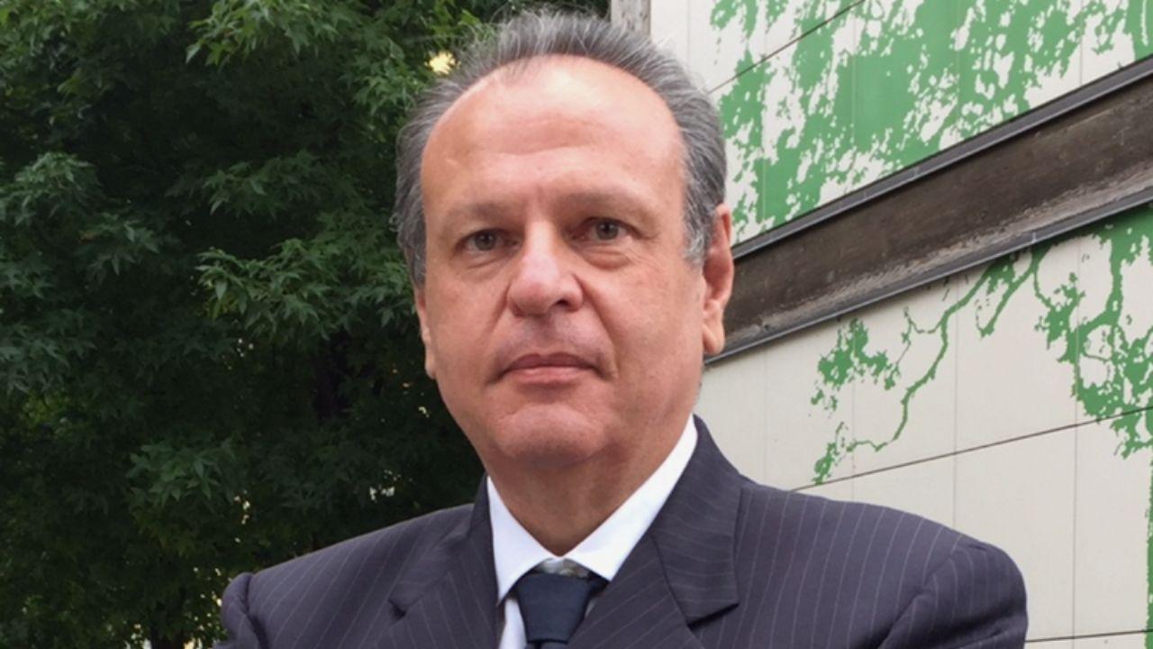 
	Carlo Mearelli

