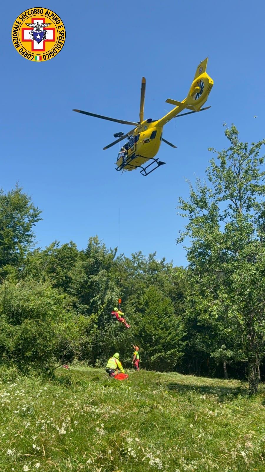 Rovinosa caduta al raduno di bikers a Cerreto Laghi, arriva l’elisoccorso